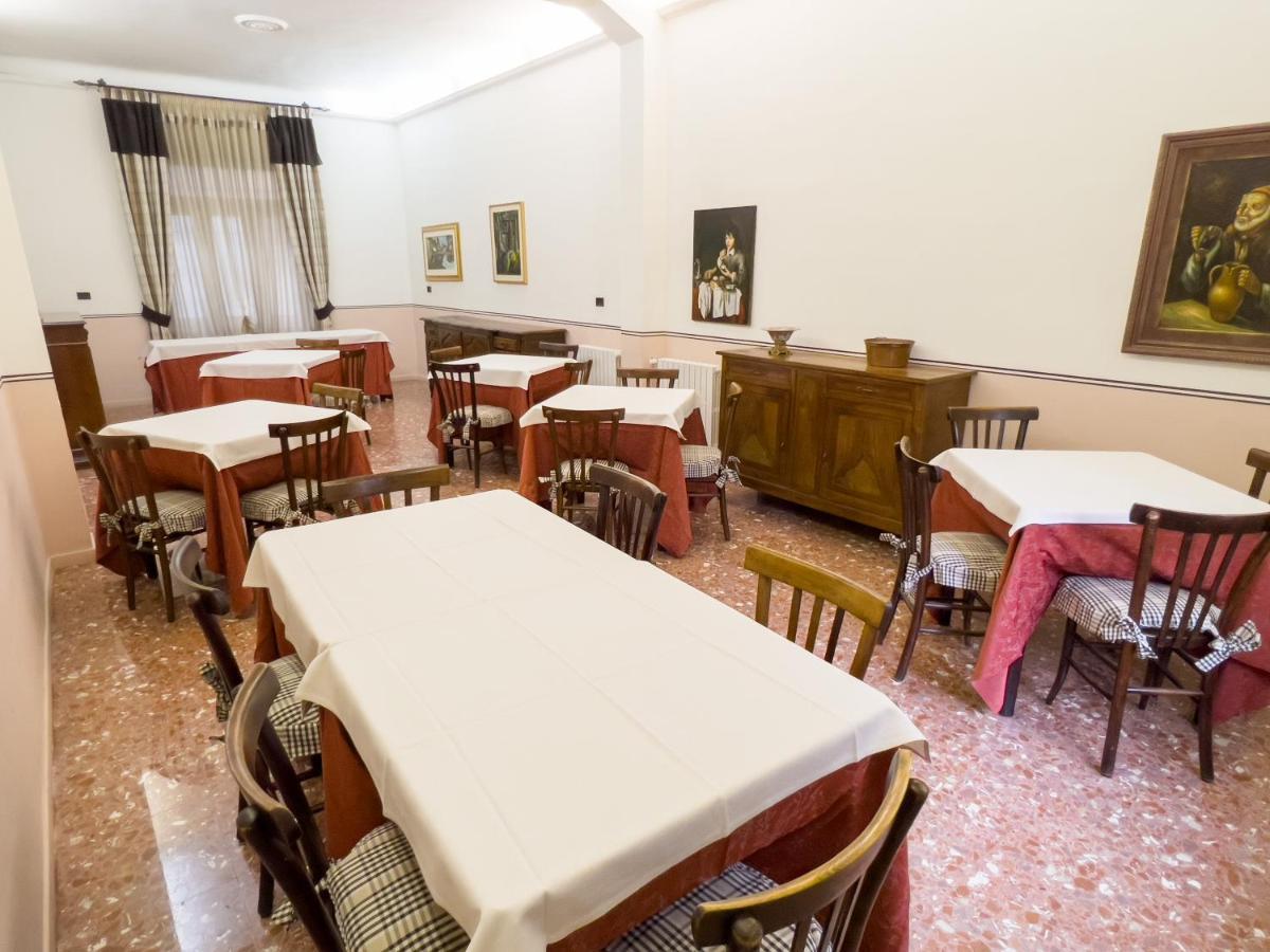 Monte Marsicano Hotel Pescasseroli Bagian luar foto